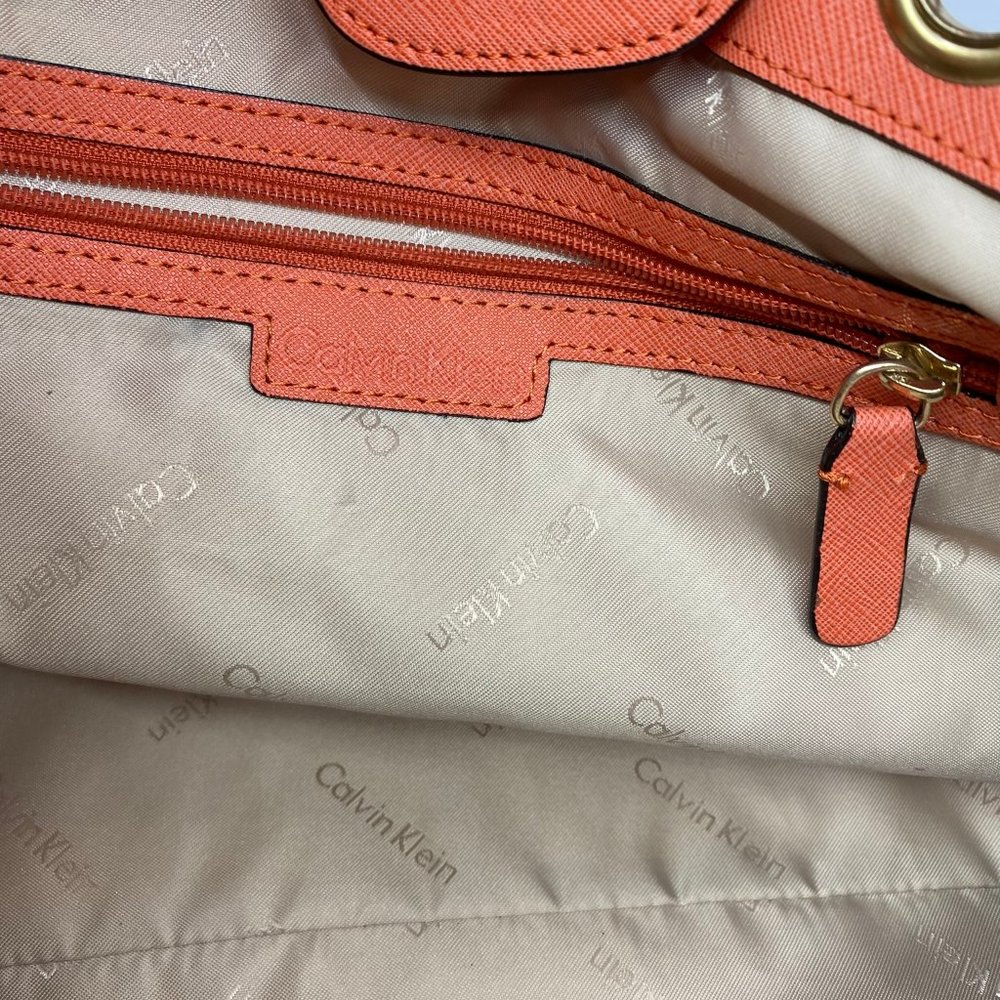 Calvin Klein Red Large Shopping Tote - Picture 8 of 9